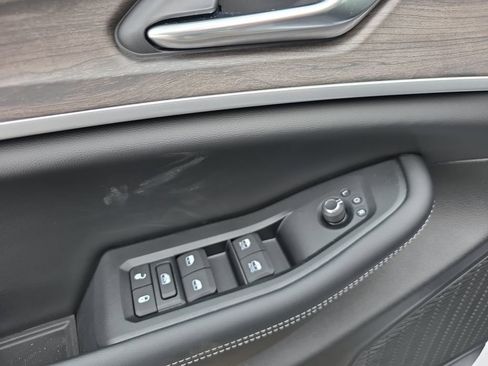 New 2026 Jeep Grand Cherokee Altitude AWD/4WD image 14