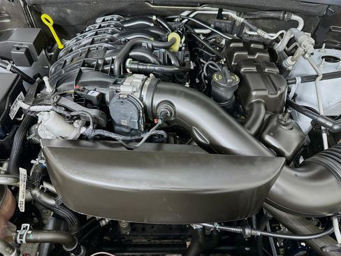 Used 2024 Dodge Durango SXT image 32