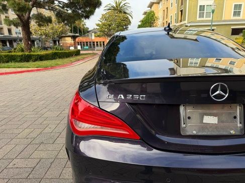 Used 2014 Mercedes-Benz CLA 250 image 21