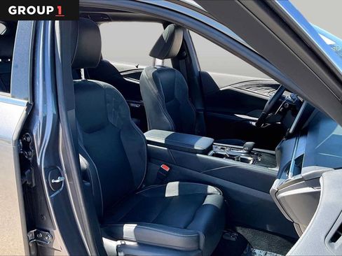 Used 2025 Lexus RX 450h AWD w/ Convenience Package image 9
