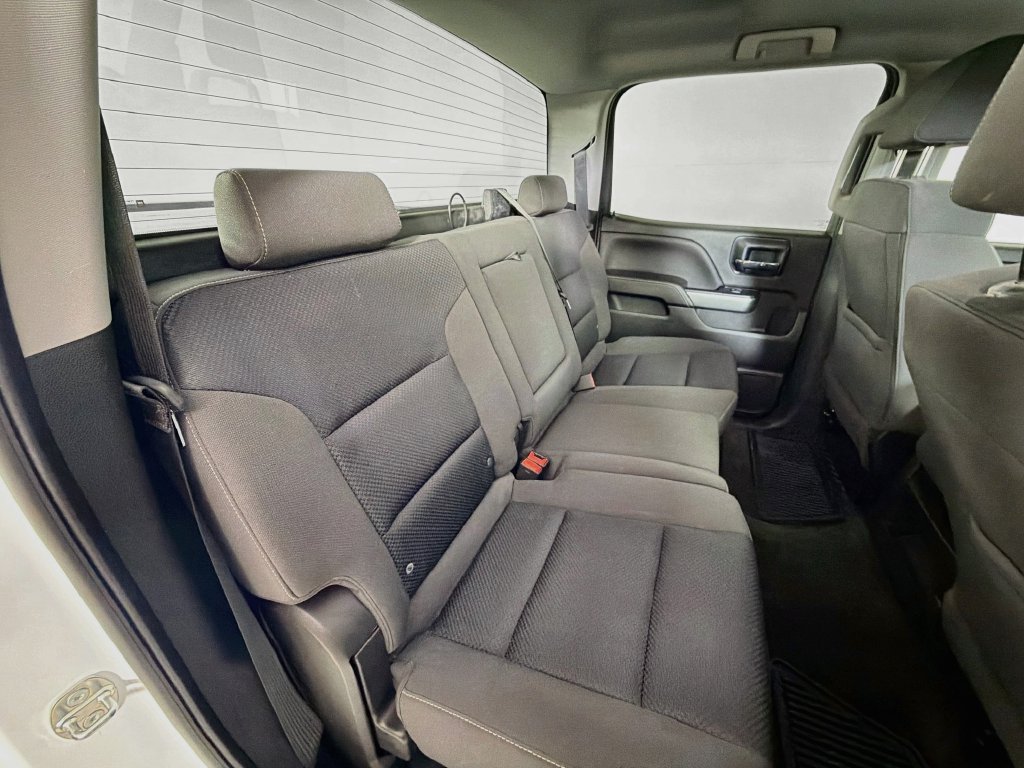 Used 2018 Chevrolet Silverado 1500 LT w/ All Star Edition AWD/4WD image 22