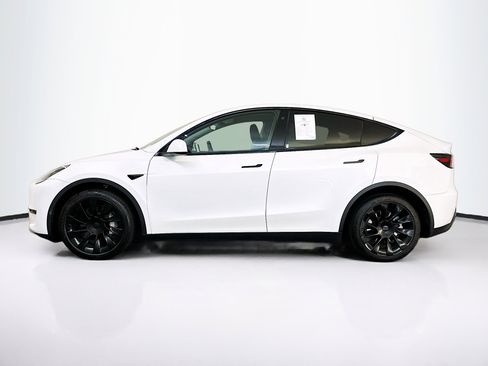 Used 2023 Tesla Model Y Long Range image 4