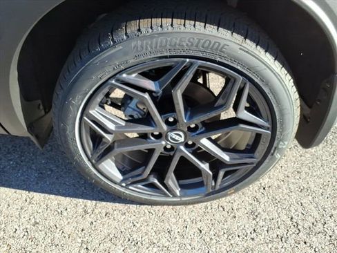 New 2026 Nissan Kicks SR w/ SR Premium Package AWD/4WD image 4