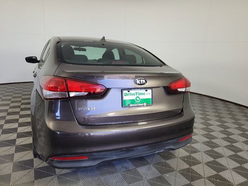 Used 2017 Kia Forte LX FWD image 6