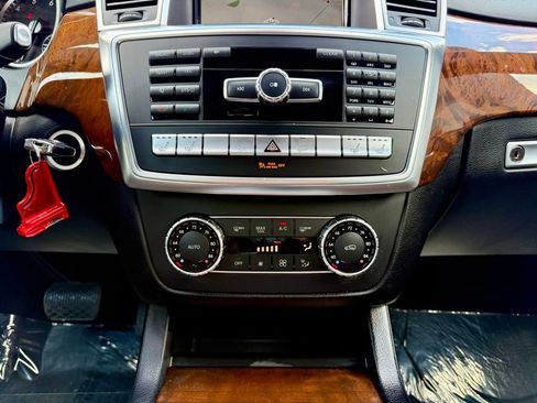 Used 2014 Mercedes-Benz ML 350 4MATIC image 20