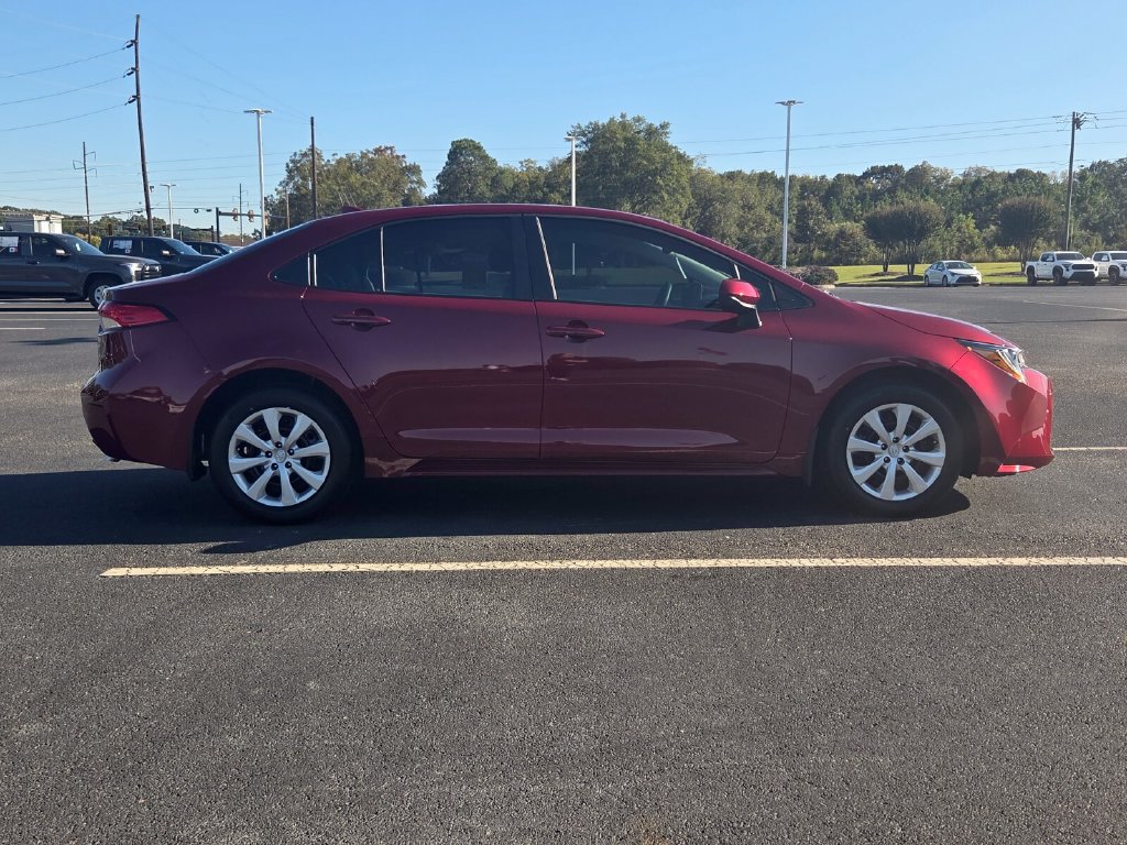 New 2027 Toyota Corolla LE FWD image 13
