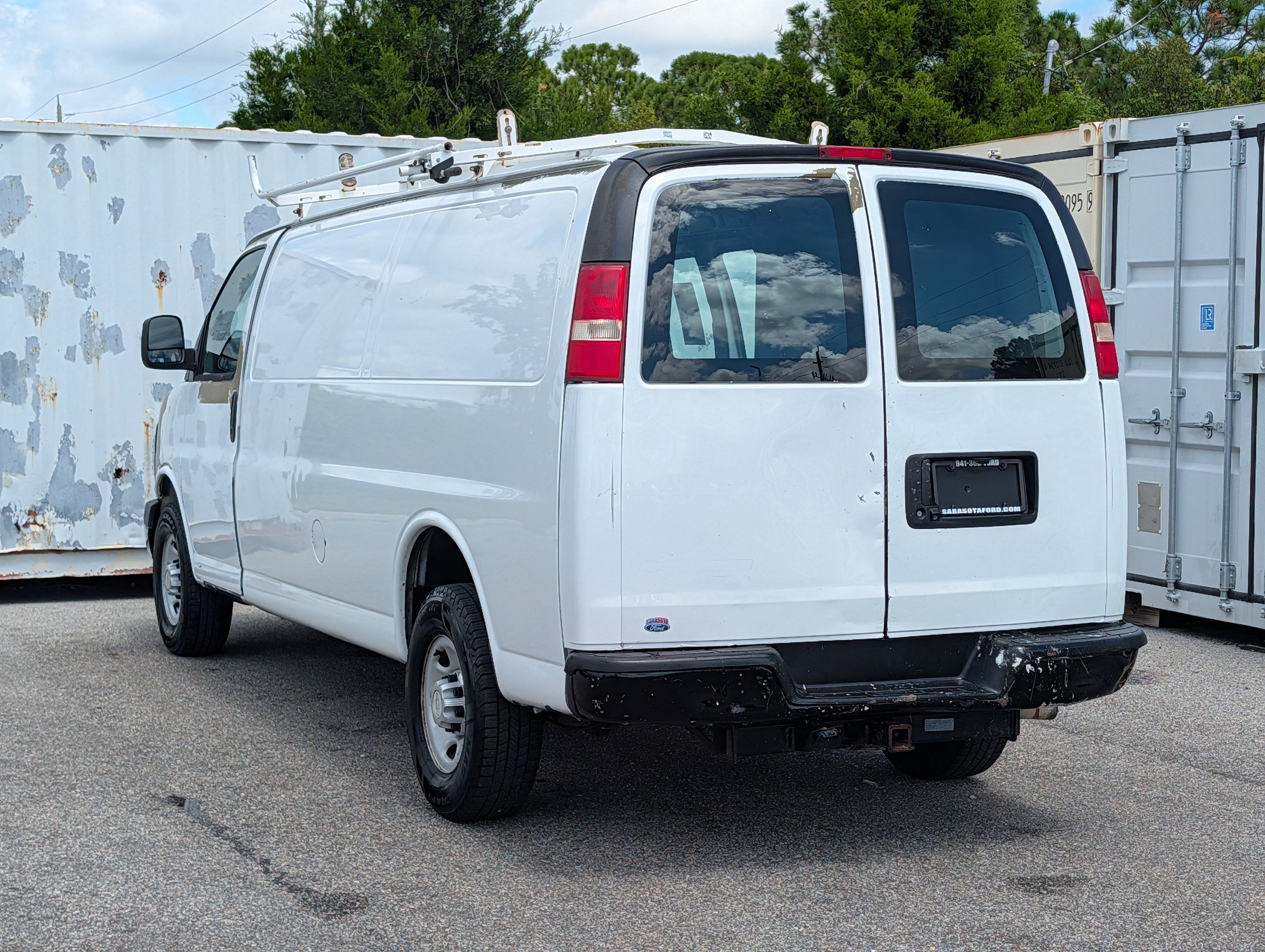 Used 2013 Chevrolet Express 3500 Extended RWD image 7