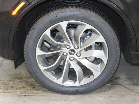 New 2026 Lincoln Aviator Premiere image 18