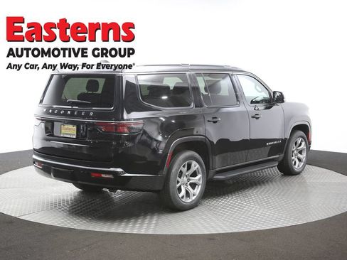 Used 2022 Jeep Wagoneer Series II AWD/4WD image 41