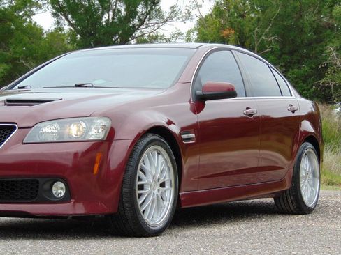 Used 2009 Pontiac G8 GT w/ Premium Package RWD image 16