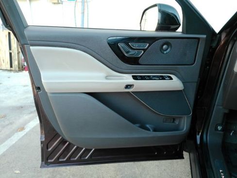 Used 2020 Lincoln Aviator Reserve w/ Equipment Group 201A image 15