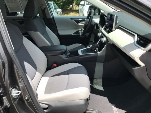 Certified 2023 Toyota RAV4 XLE AWD/4WD image 25