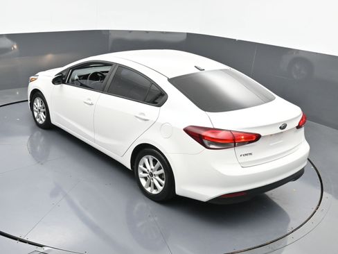 Used 2017 Kia Forte LX w/ LX Popular Package image 29