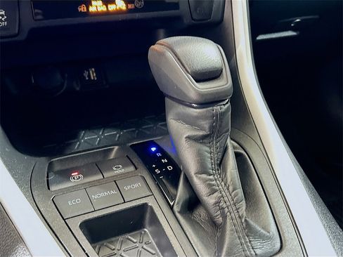 Used 2023 Toyota RAV4 LE image 14