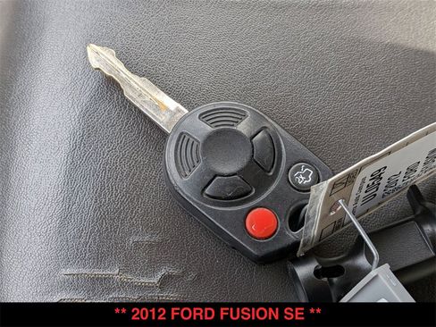 Used 2012 Ford Fusion SE image 29