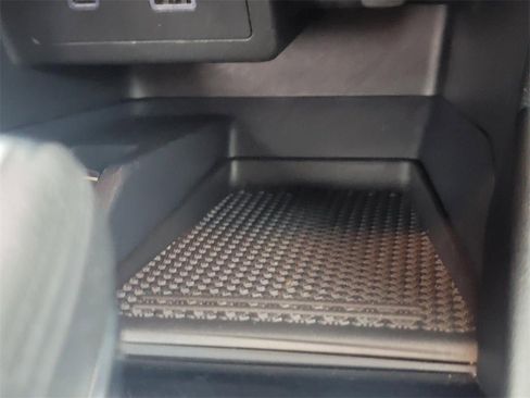 Certified 2023 Nissan Kicks SV image 24