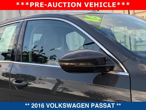 Used 2016 Volkswagen Passat 1.8T R-Line FWD image 10