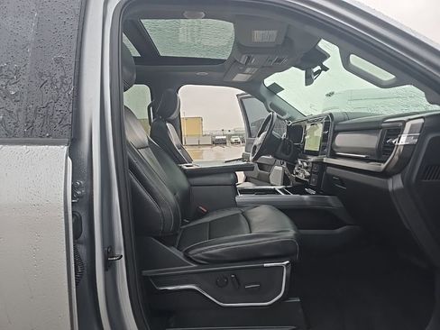 Used 2024 Ford F250 Lariat w/ Lariat Ultimate Package image 18