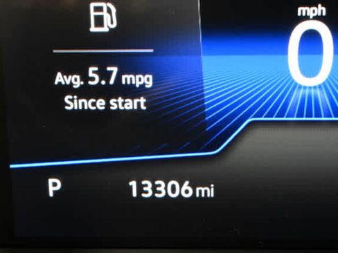 Used 2024 Volkswagen Tiguan SE R-Line image 25