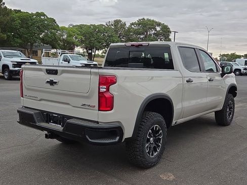 New 2026 Chevrolet Silverado 1500 ZR2 AWD/4WD image 4