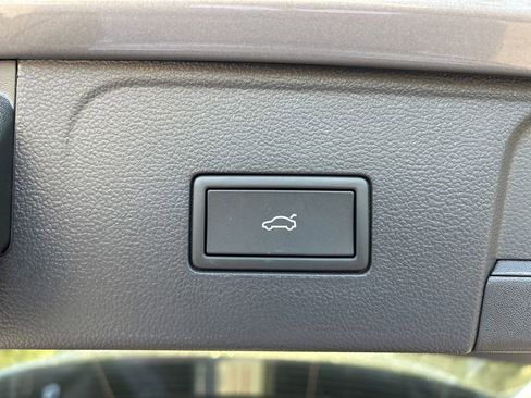 New 2026 Volkswagen Atlas SE image 47