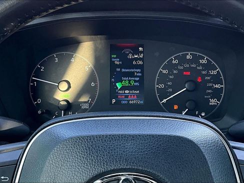 Used 2023 Toyota Corolla SE w/ SE Package FWD image 25