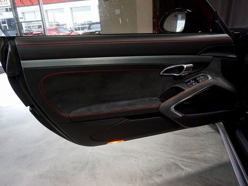 Used 2018 Porsche 911 GT3 RWD image 20