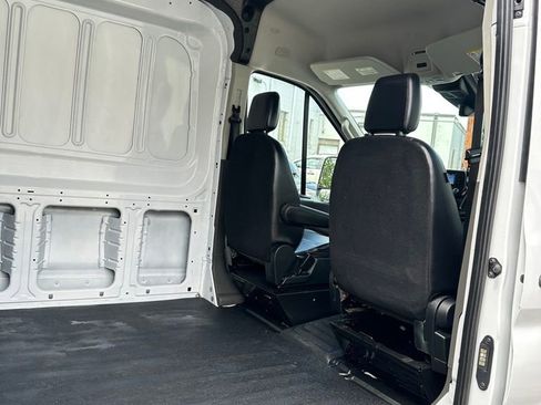 Used 2025 Ford Transit 250 148 Medium Roof RWD image 26