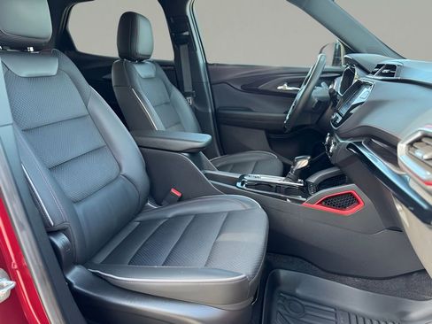 Used 2023 Chevrolet TrailBlazer RS w/ Convenience Package image 13