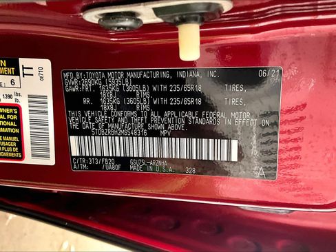 Used 2021 Toyota Highlander LE image 33