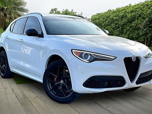 Used 2020 Alfa Romeo Stelvio Sport w/ Quick Order Package 22K Sport RWD image 9