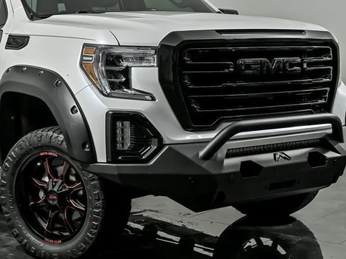 Used 2021 GMC Sierra 1500 SLT w/ SLT Premium Plus Package AWD/4WD image 2