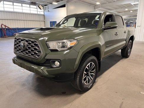 Used 2021 Toyota Tacoma TRD Sport image 7