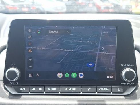 Used 2025 Nissan Rogue S AWD/4WD image 19