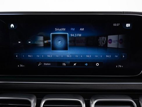 Used 2023 Mercedes-Benz Maybach GLS 600 4MATIC image 33