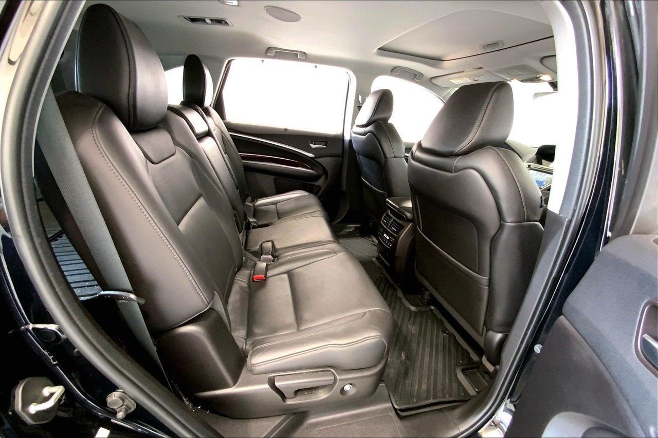 Used 2016 Acura MDX w/ Advance & Entertainment Pkg FWD image 24