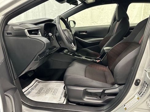 Used 2025 Toyota Corolla SE image 14
