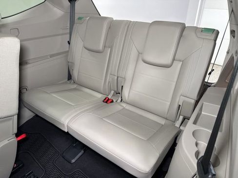 Used 2023 Volkswagen Atlas SE w/ Panoramic Sunroof Package FWD image 17