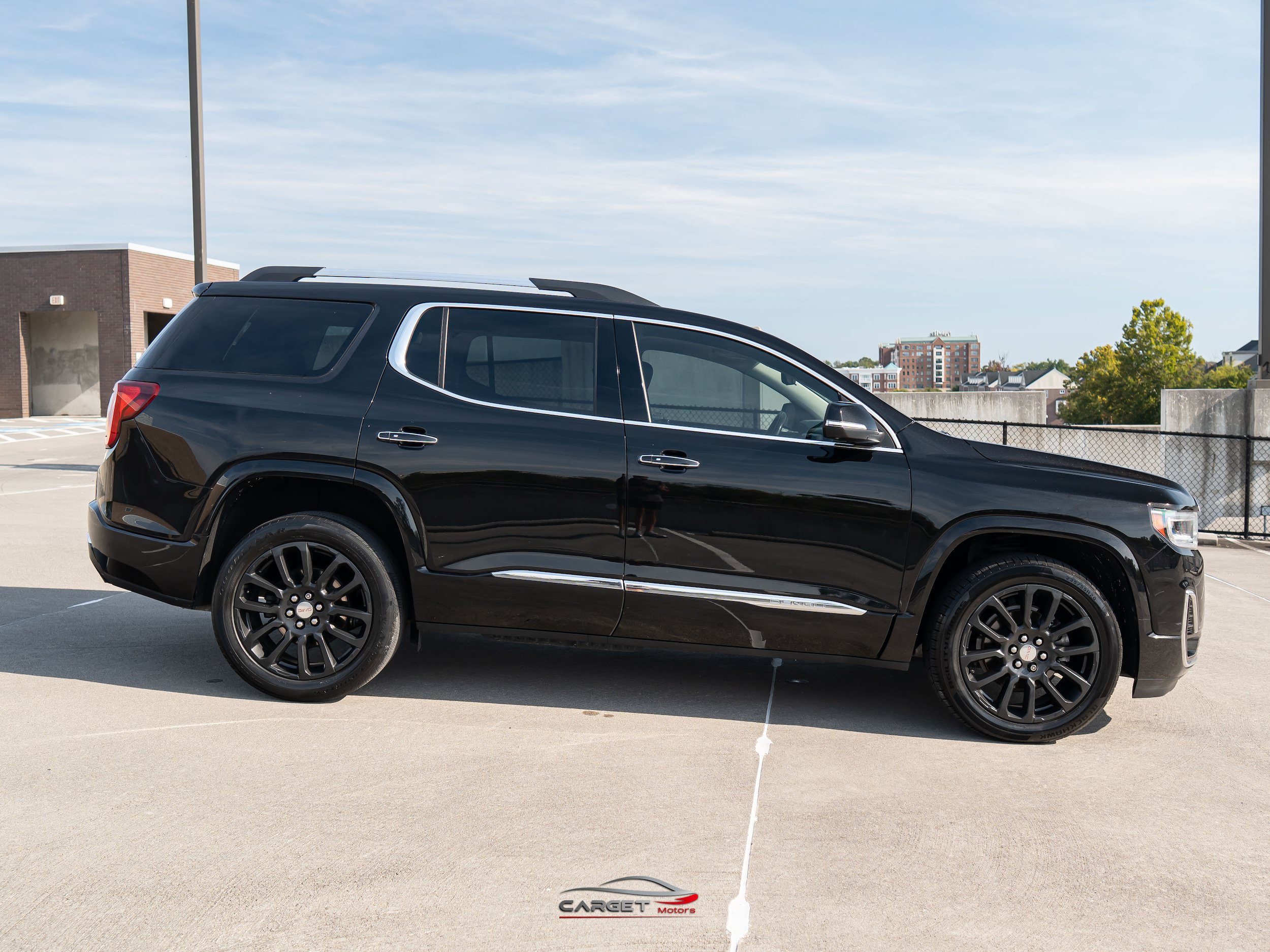 Used 2020 GMC Acadia Denali w/ Technology Package FWD image 8