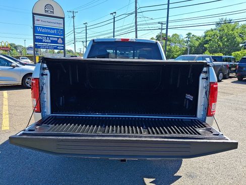 Used 2015 Ford F150 XLT w/ Equipment Group 302A Luxury AWD/4WD image 27