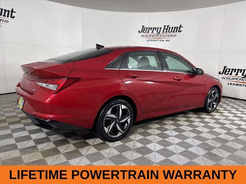 Used 2023 Hyundai Elantra Limited image 5