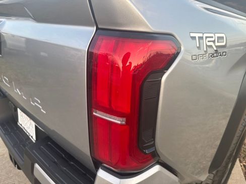 Used 2024 Toyota Tacoma TRD Off-Road image 42