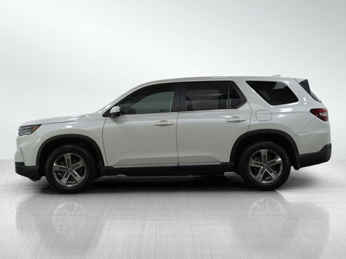 Used 2023 Honda Pilot EX-L image 2
