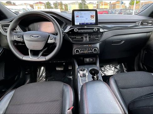 Certified 2025 Ford Escape ST-Line Select AWD/4WD image 14