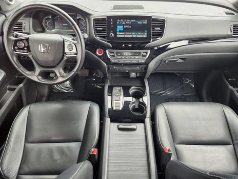 Used 2019 Honda Pilot Touring image 14