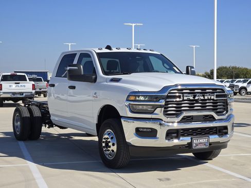New 2026 RAM 3500 Tradesman w/ Chrome Appearance Group image 3