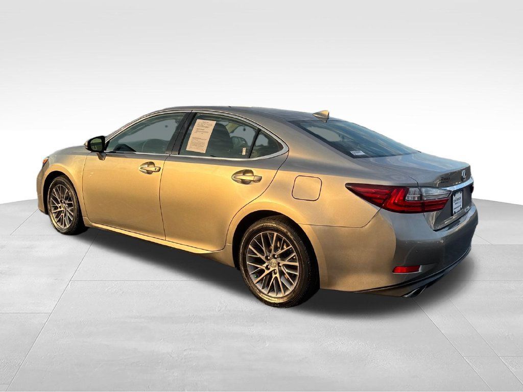 Used 2018 Lexus ES 350 w/ Premier Package FWD image 3