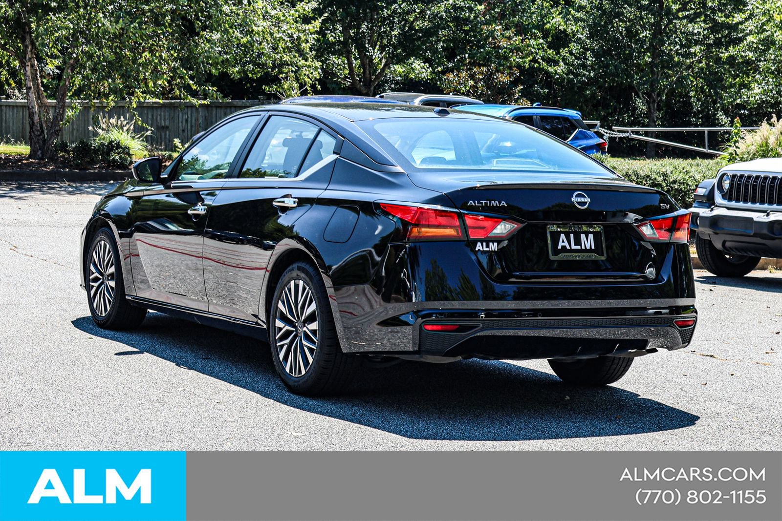Used 2024 Nissan Altima 2.5 SV FWD image 8