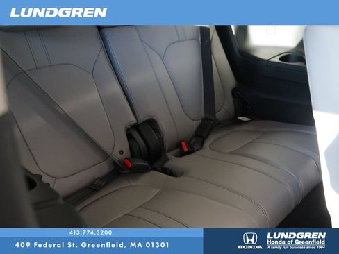 Used 2025 Honda Pilot EX-L image 35