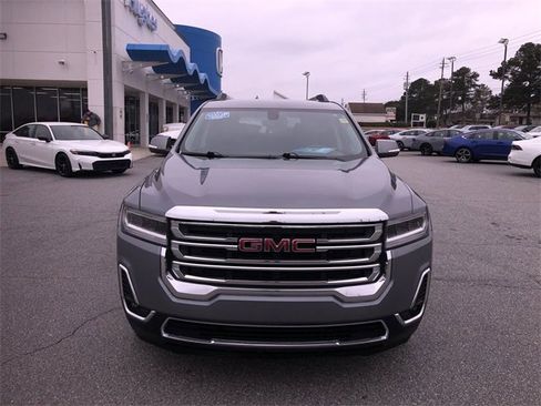 Used 2020 GMC Acadia SLT image 3